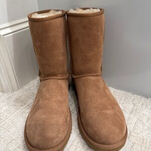Ugg
